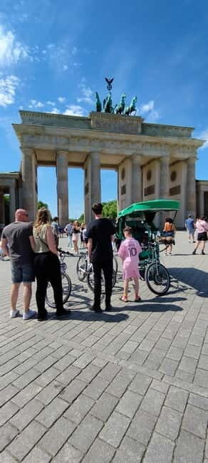 Private Berlin Rickshaw- Historical Berlin Up to 6 People - An In-Depth Look at the Rickshaw Experience