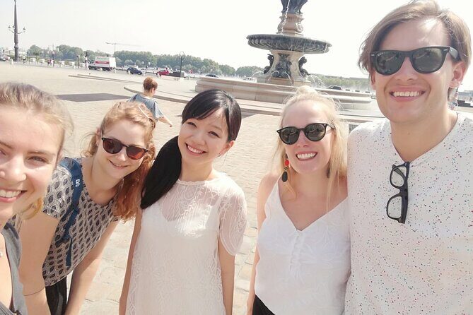 Private - Best of Bordeaux Walking Tour + Glass of Bordeaux Wine - A Close Look at the Tour Itinerary