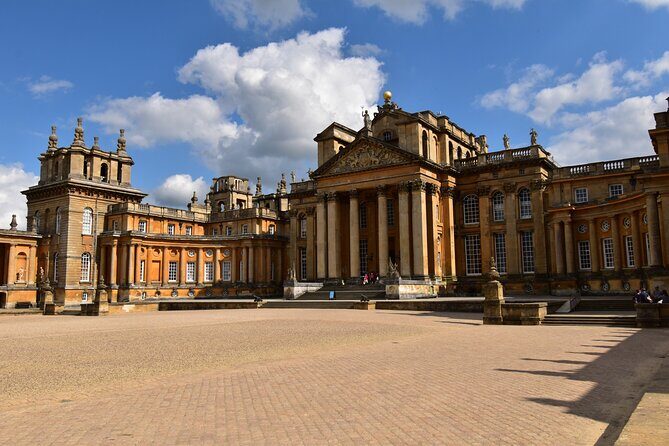 Private Blenheim Palace, the birthplace of Winston Churchill, Tour from London. - Introducing the Experience