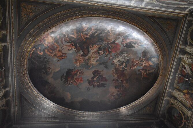 Private Blenheim Palace, the birthplace of Winston Churchill, Tour from London. - FAQs