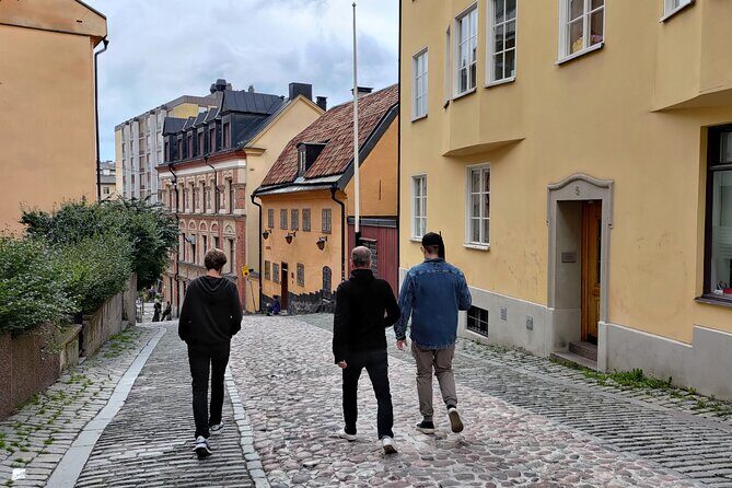 Private blood, ghosts and folklore Old Town 2h Stockholm tour - Key Points