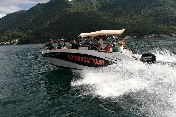 Private Blue Cave tour with a beach stop - 4h30min duration - FAQs