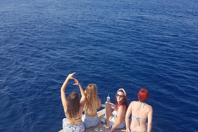 Private Blue Lagoon and Hidden Bays tour from Split & Brac for 12 - FAQ