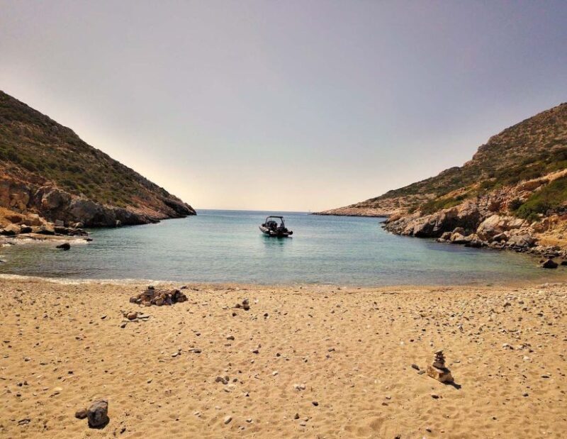 Private boat cruise Antiparos, Despotiko & Panteronisia - Who Should Consider This Experience?