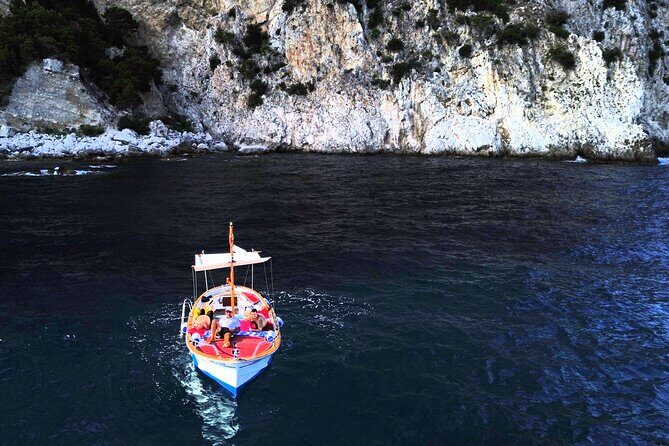 Private Boat Experience: Experience the Sea of Capri at its best 4 hours - FAQs