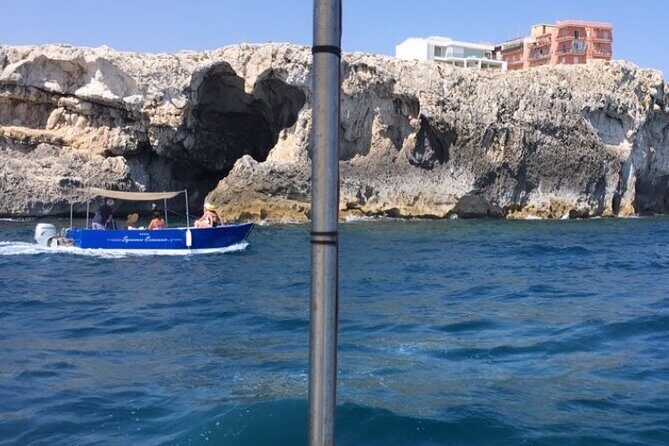 Private boat tour 1h Ortigia and caves with tales - What to Expect from the Tour