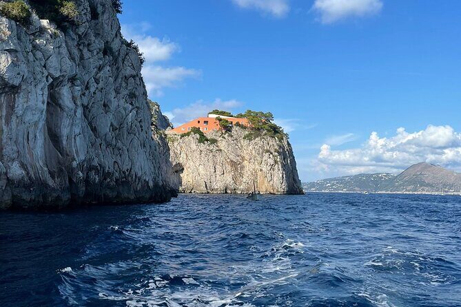 Private Boat Tour 2 Hours of Wonder on Capri - Who Will Love This Tour?