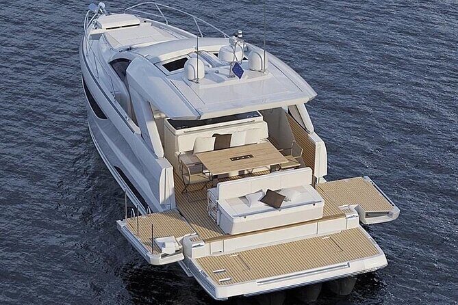 Private boat tour from Naples to Capri+Amalfi Coast JEANNEAU DB43 - FAQs