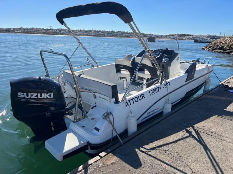 Private boat tour of the Algarve caves - The Experience on the Water