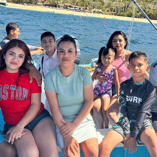 PRIVATE BOAT TOUR | SNORKEL | RESTAURANTS | YELAPA - The Sum Up