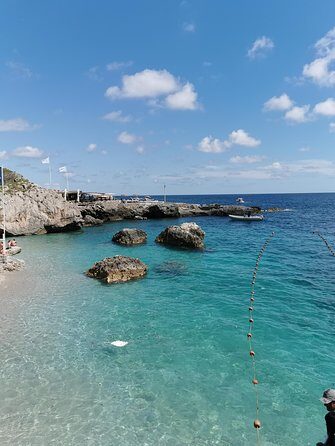 Private boat tour to Capri departing from Sorrento - Exploring the Bagni della Regina Giovanna