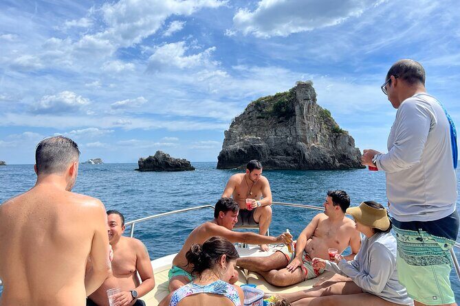 Private Boat Tour to Capri's Hidden Gems with Local Skipper - Key Points
