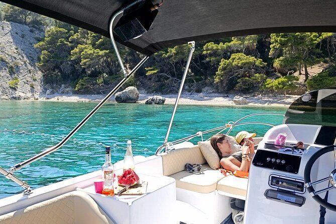 Private Boat Tour To Pakleni Islands and Red Rocks - Who Should Consider This Tour?