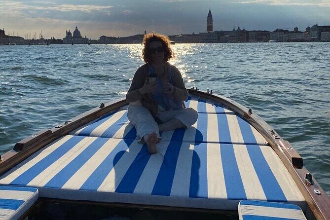 Private boat tour to the islands of Venice - Authenticity and Customer Experience