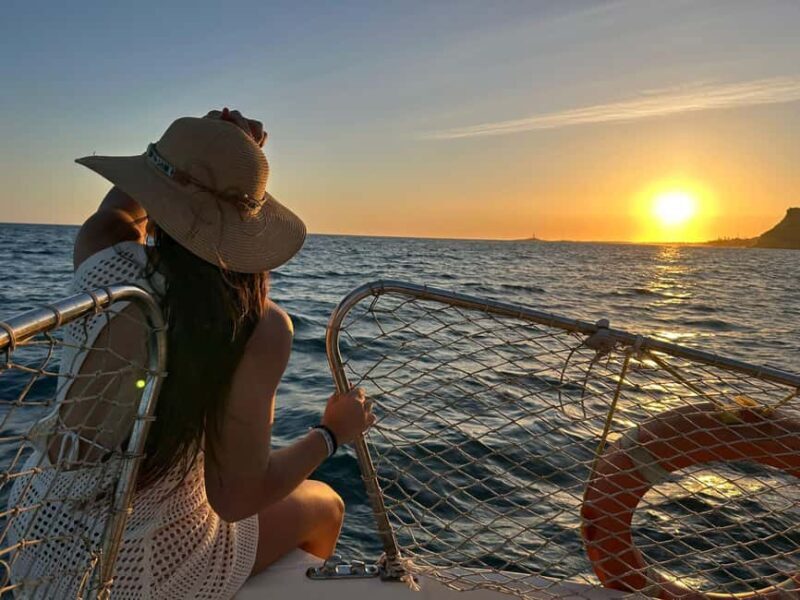 Private Boat Tour with Aperitif and Activities - Trafalgar and Zahara (Cadiz) - Key Points