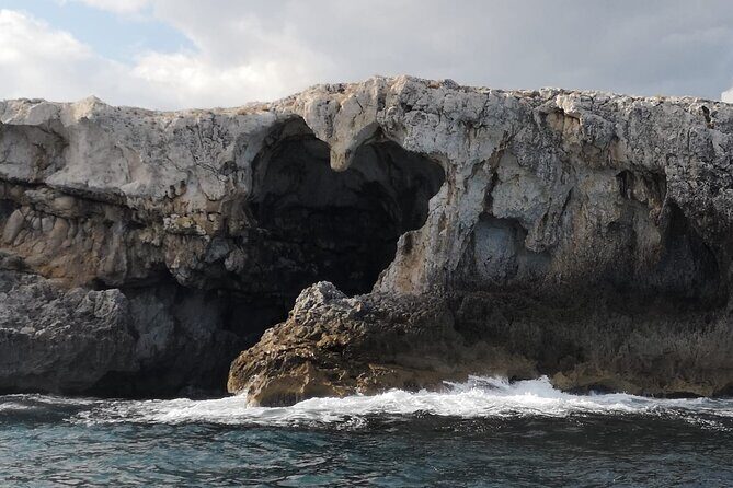 Private boat tour with prosecco and fresh fruit - The Price and Value: Is It Worth It?