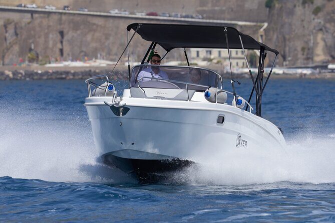 Private Boat Tour with Saver 7.50 WA - First Stop: White Grotto