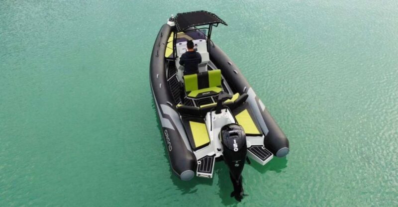 Private Boat tour with snorkeling, Hot Springs & Caldera - Key Points