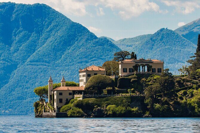 Private boat tour with visit to Villa del Balbianello - An In-Depth Look at the Tour Experience