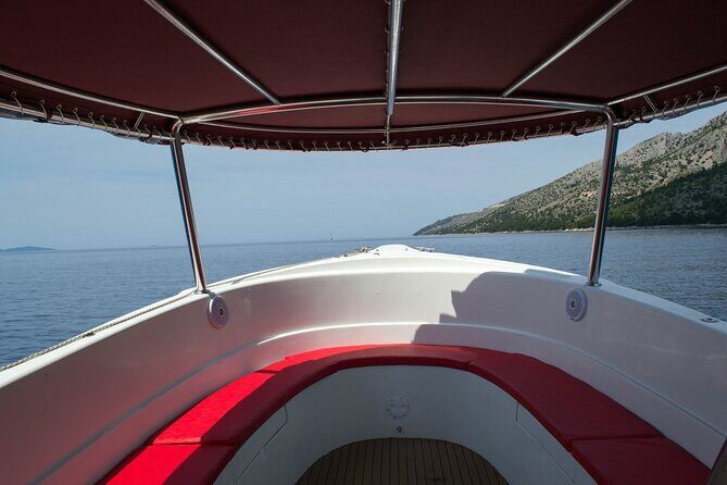 Private boat transfer Split/ Split airport - Hvar - What You Really Get for Your Money