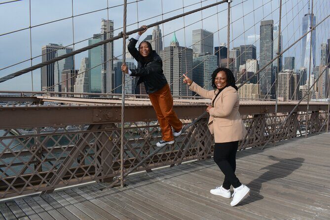 Private Brooklyn Bridge and Dumbo Professional Photoshoot - FAQs