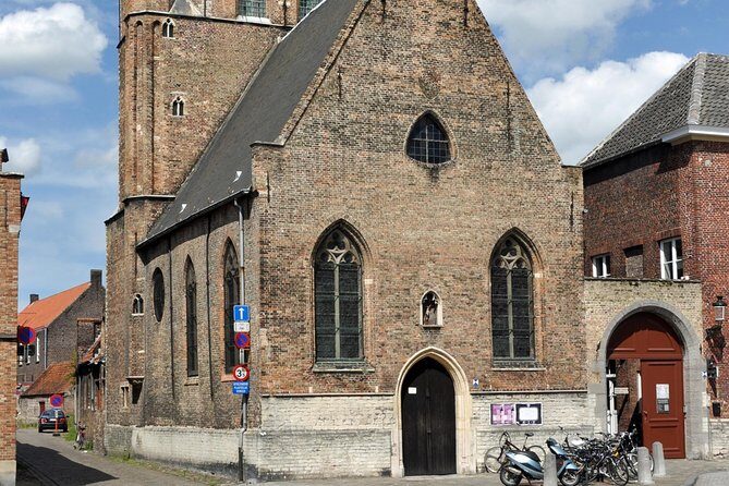 Private Bruges Historical Walking Tour with Chocolate Treat - What Makes This Tour Stand Out?