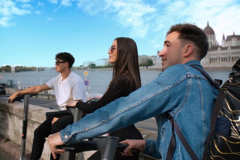 PRIVATE Budapest by Nights: GUIDED tour whit WINE tasting - How Much Is It Worth?