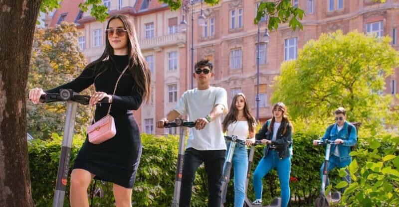 PRIVATE Budapest by Nights: GUIDED tour whit WINE tasting - Who Should Consider This Tour?