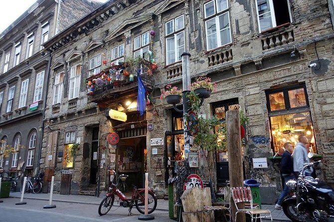Private Budapest Ruin Bar Tour with Local Drinks & Street Food - The Sum Up