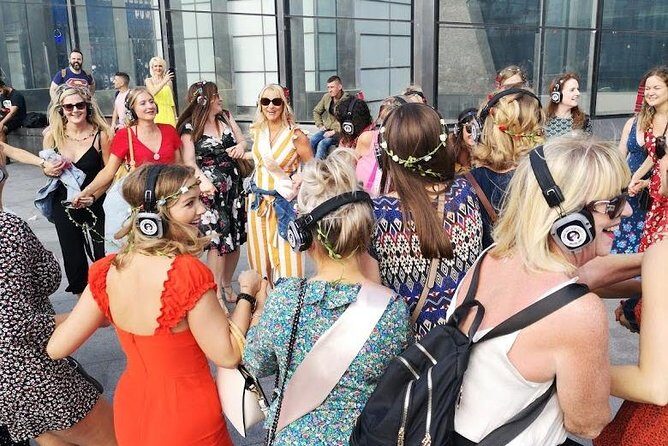 Private Camdens Best Silent Disco Tour up to 30 participants - Who Should Consider This Tour?