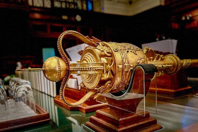 Private Canberra Tour In a Mercedes From Sydney - FAQ