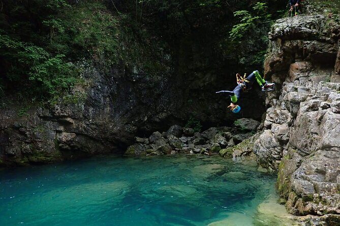 Private Canyoning Adventure in Huesca - What Makes This Canyoning Tour Stand Out?