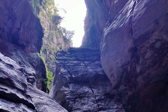 Private canyoning adventure in the Buitreras Canyon - The Experience from the Viewpoint of Travelers
