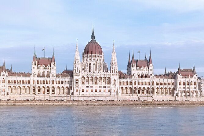 Private car or minivan transfer from Budapest to Prague or back - Exploring the Private Transfer from Budapest to Prague (or Back): A Friendly, Honest Look