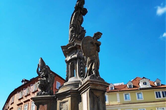 Private car or minivan transfer from Budapest to Prague or back - Key Points