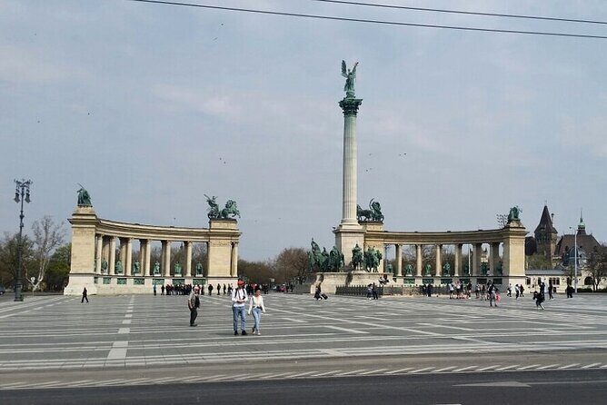 Private car or minivan transfer from Budapest to Prague or back - Who Should Consider This Service?