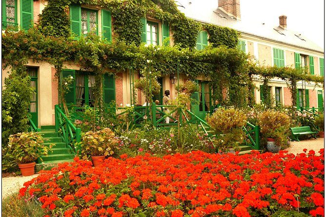 Private Car Trip to Giverny Garden from Paris - Key Points