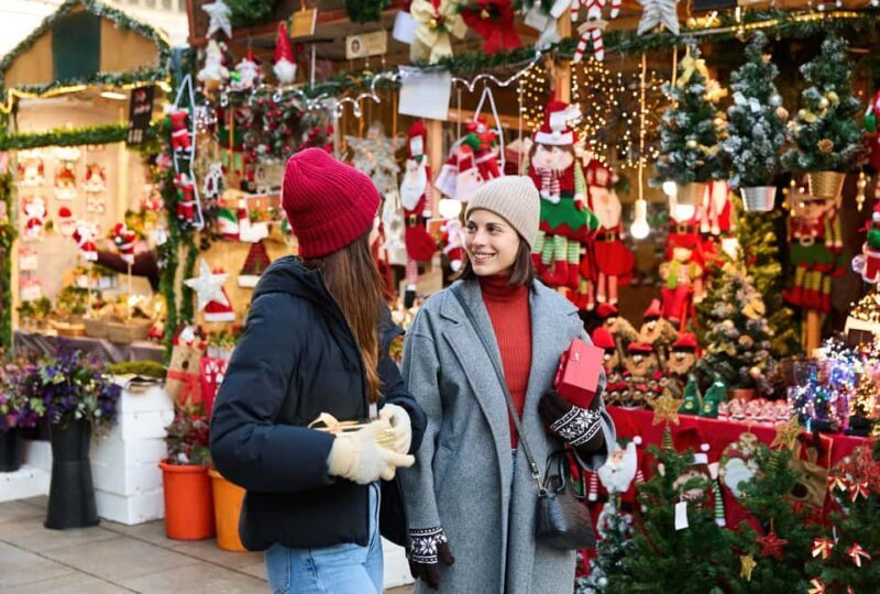 Private Cardiff Christmas Lights Walk With Welsh Cakes - FAQs