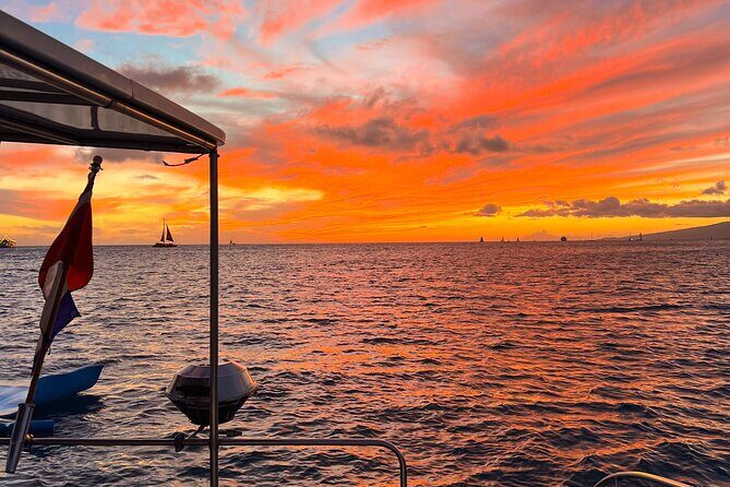 Private Catamaran Sunset Sail in Waikiki - Included Amenities and What You Bring