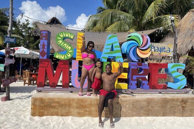 Private Catamaran to Isla Mujeres & Open Bar - The Sum Up