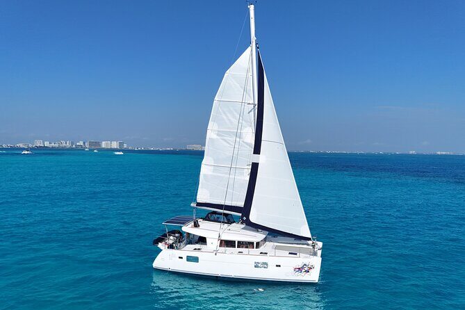Private Catamaran Tour Super to Isla Mujeres - An Introduction to the Private Catamaran Experience