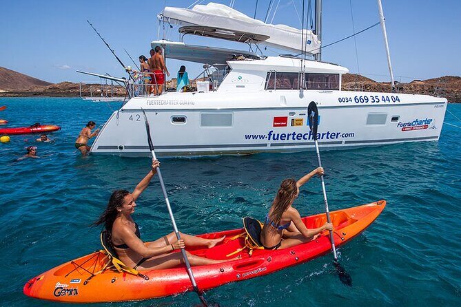 Private Catamaran trips to Lobos Island in Lagoon 400 - What to Expect from the Trip