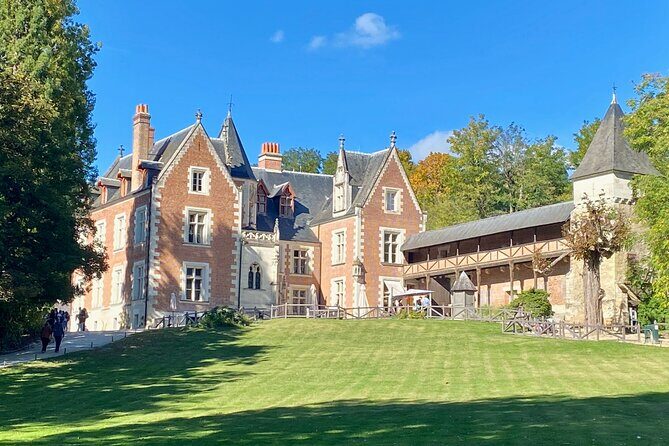 Private Chambord, Chenonceau, Da Vinci Clos Lucé Trip from Paris - A Deep Dive into the Itinerary and Experience