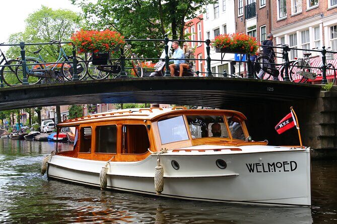 Private Champagne Canal Cruise in Amsterdam - FAQ