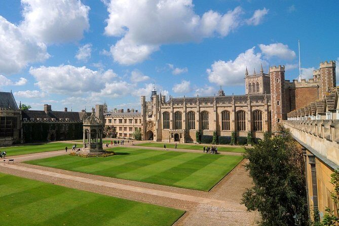 Private Chauffeured Range Rover to Cambridge from London - The Day in Cambridge—What You Can Expect