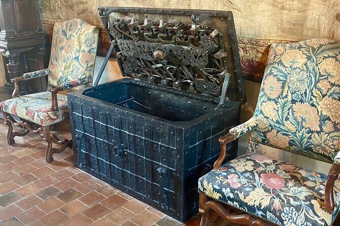 Private Chenonceau, Blois, Chaumont Loire Castles Trip from Paris - Who Should Consider This Tour?