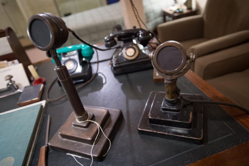 Private Churchill War Rooms Behind The Glass & Walking Tour - Who Should Consider This Tour?