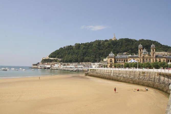 Private City Tour of San Sebastian with introduction to Pintxos Culture - Key Points