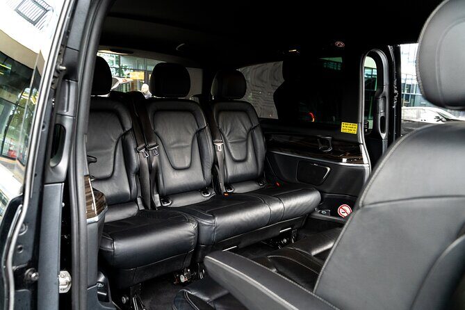 Private Countryside Tour From Amsterdam - Volendam – The Picturesque Fishing Village