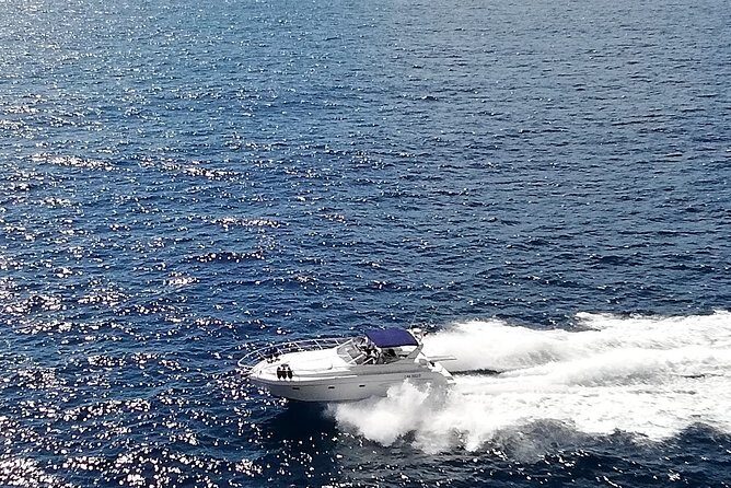 Private Cruise around Capri - yacht 40' - Key Points